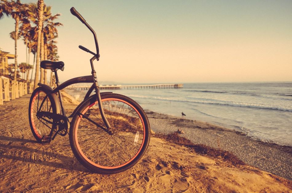 best beach cruiser bikes for 300 lbs man on the beach